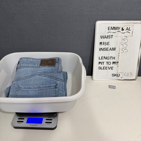 Express Womens Flare Leg Mid Rise Jeans Size 4 Light Wash Denim Perfect Lift EUC - Picture 10 of 14